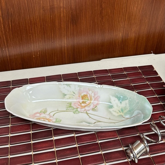 Antique LEUCHTENBURG Germany Porcelain majestic Roses tray - Picture 5 of 15